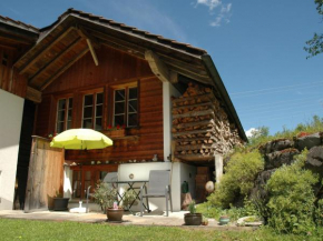 Scenic Holiday Home with Altels View